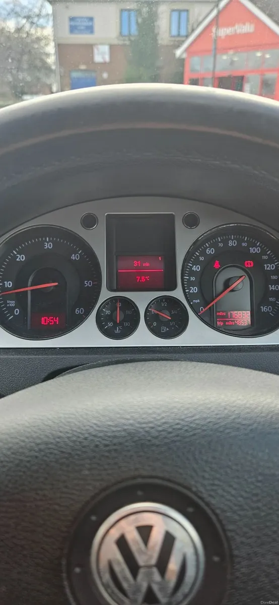 Volkswagen Passat 2008 - Image 4