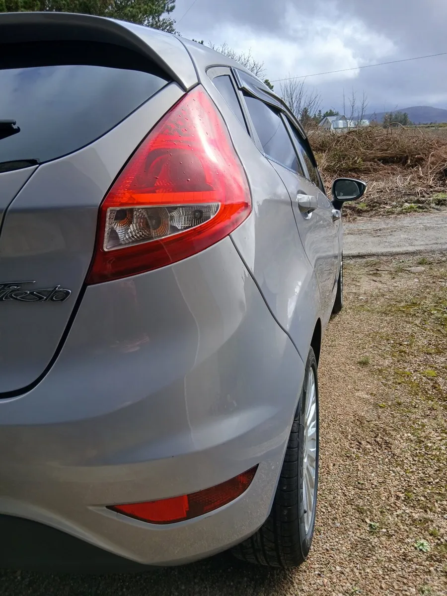 2011 Ford Fiesta 1.4 Diesel Titanium - Image 3