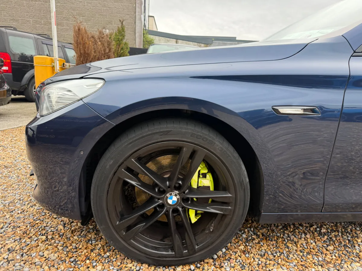 BMW 530 GT 3.0 DIESEL STRAIGHT-SIX SPECIAL ORDER P - Image 5