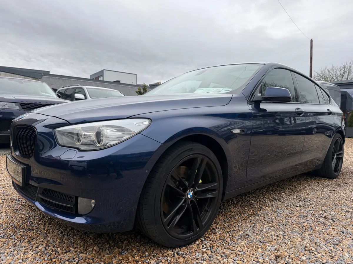 🇮🇪BMW 530 GT 3.0  V6 SPECIAL ORDER PANORAMIC SKY - Image 3