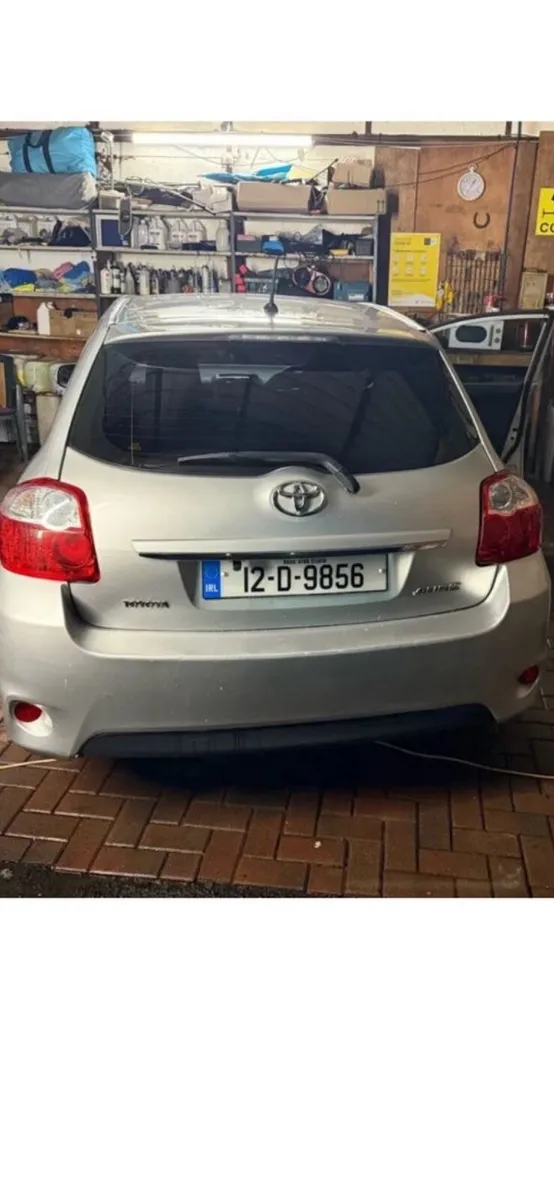 Toyota Auris 2012 - Image 3