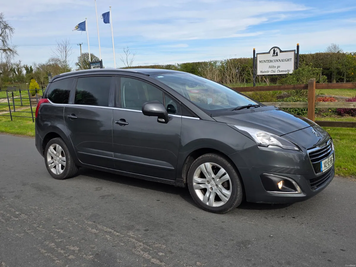 Peugeot 5008 2014 - Image 1