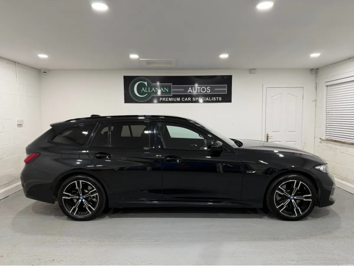 BMW 3-Series 330E M SPORT LCI **FACE LIFT MODEL*** - Image 4