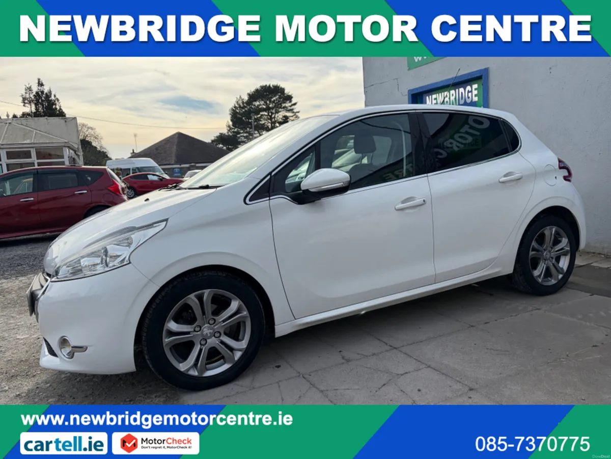 Peugeot 208 1.2 VTI 82 ALLURE 5DR 82BHP - Image 3
