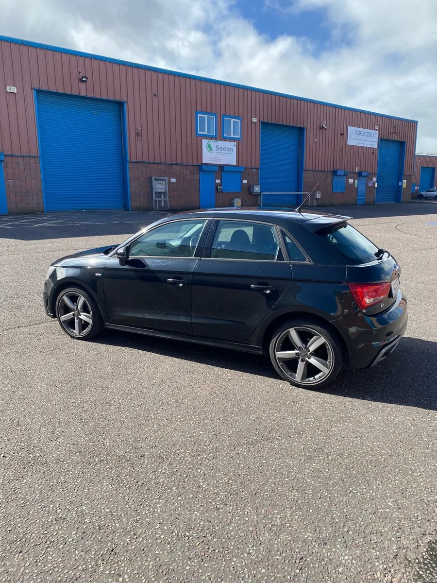 Audi A1 2014 - TFSI - SLine - Image 3