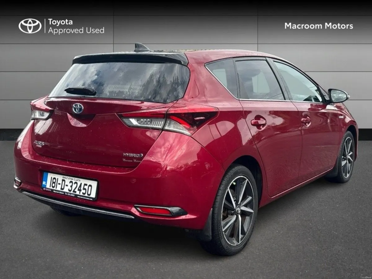 Toyota Auris 1.8 - Image 2