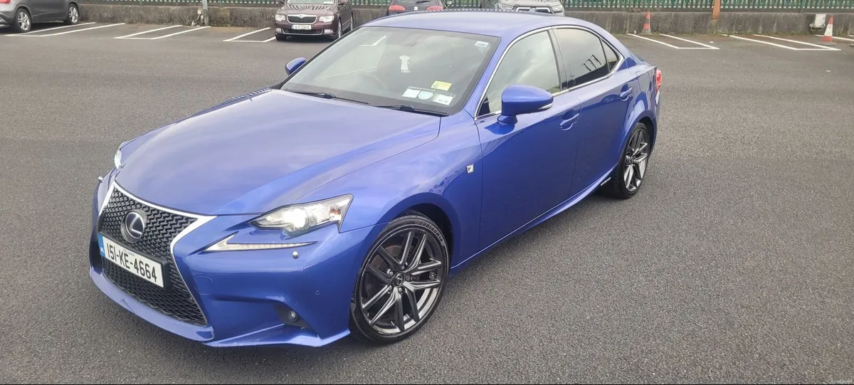 Lexus IS F-Sport 2015 - Image 2