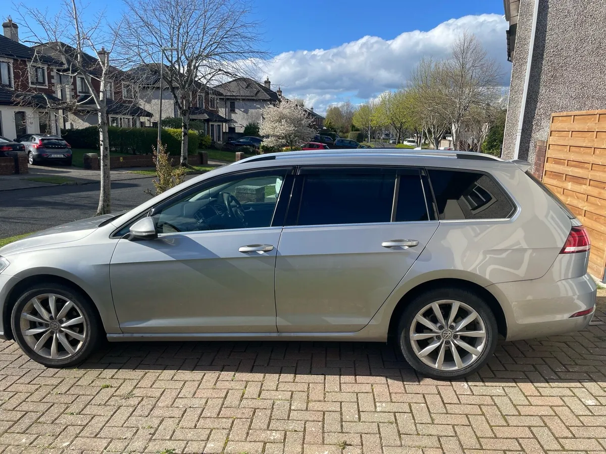 Volkswagen Golf Estate - Image 3