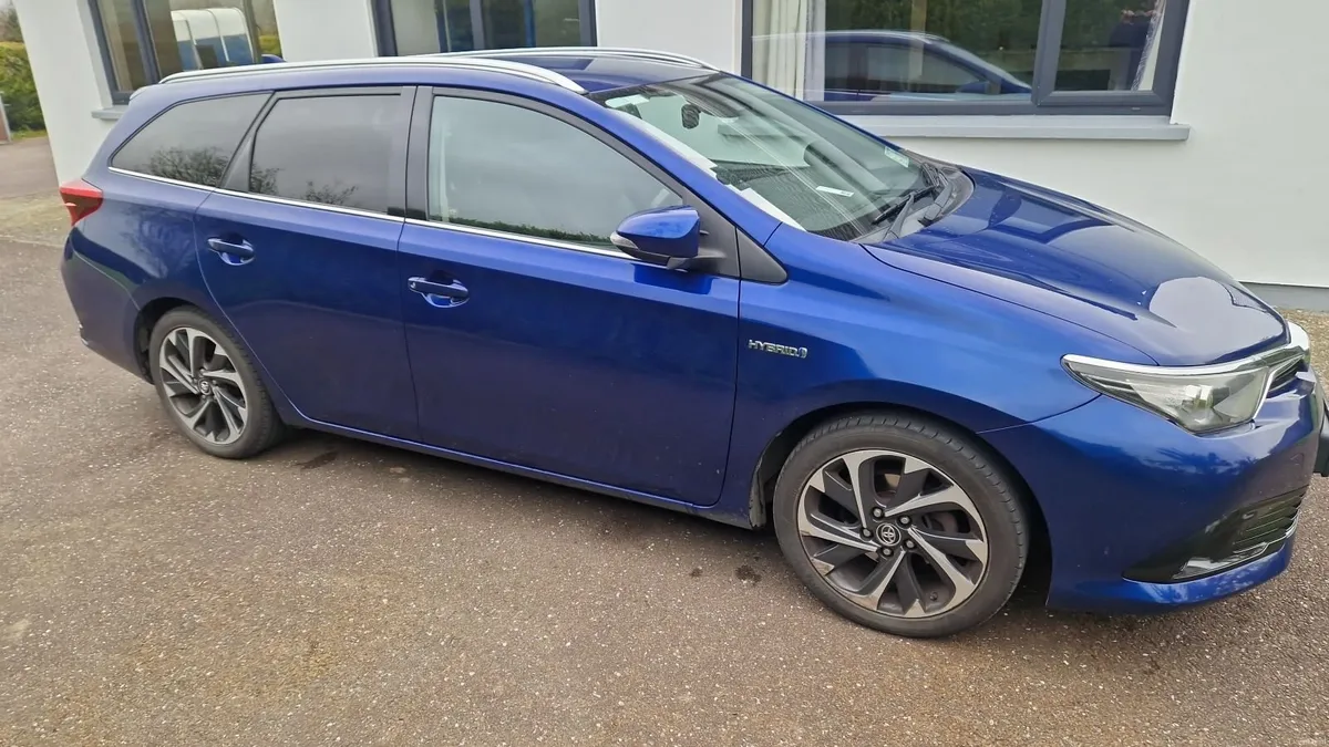 Toyota Auris 2018 - Image 1