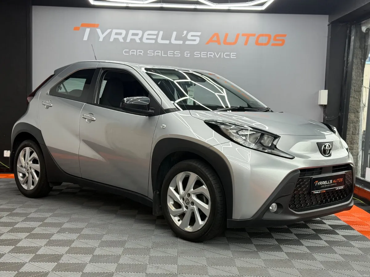 Toyota Aygo X 1.0 Petrol Pulse "HIGH SPEC" 2023 - Image 2