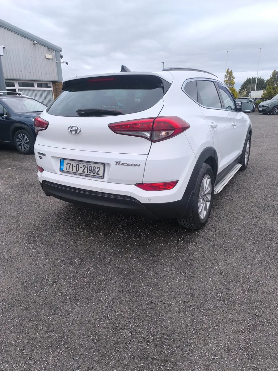 171 Hyundai Tucson .low Kilometres - Image 3
