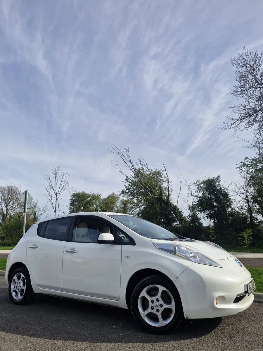 151 Nissan Leaf NCT 10-26 - Image 2
