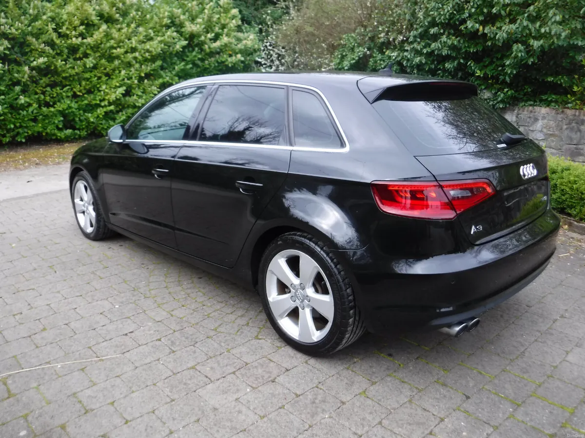 AUDI A3 1.4 AUTO 150BHP LEATHER HEATED SEATS - Image 4