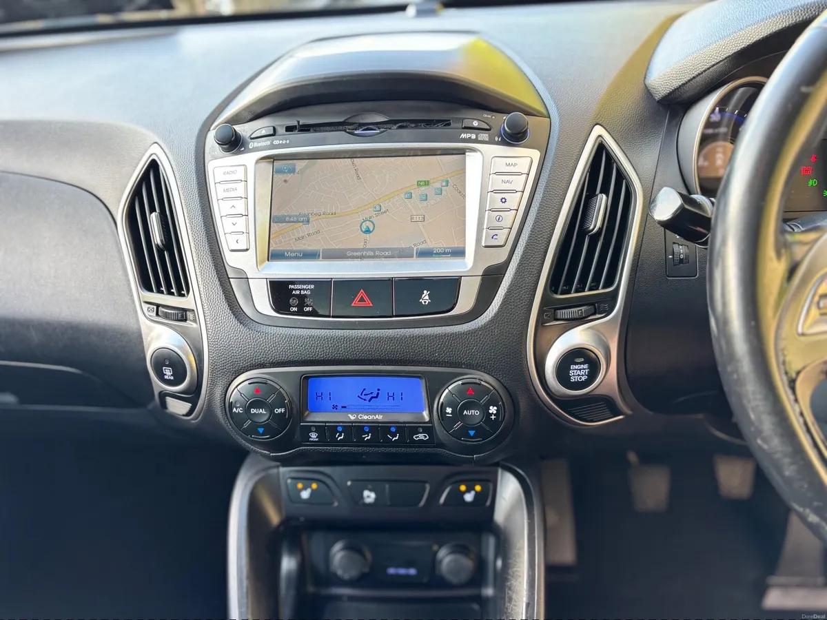 Hyundai ix35 Premium 1.7 DSL NCT 02/2027 - Image 3