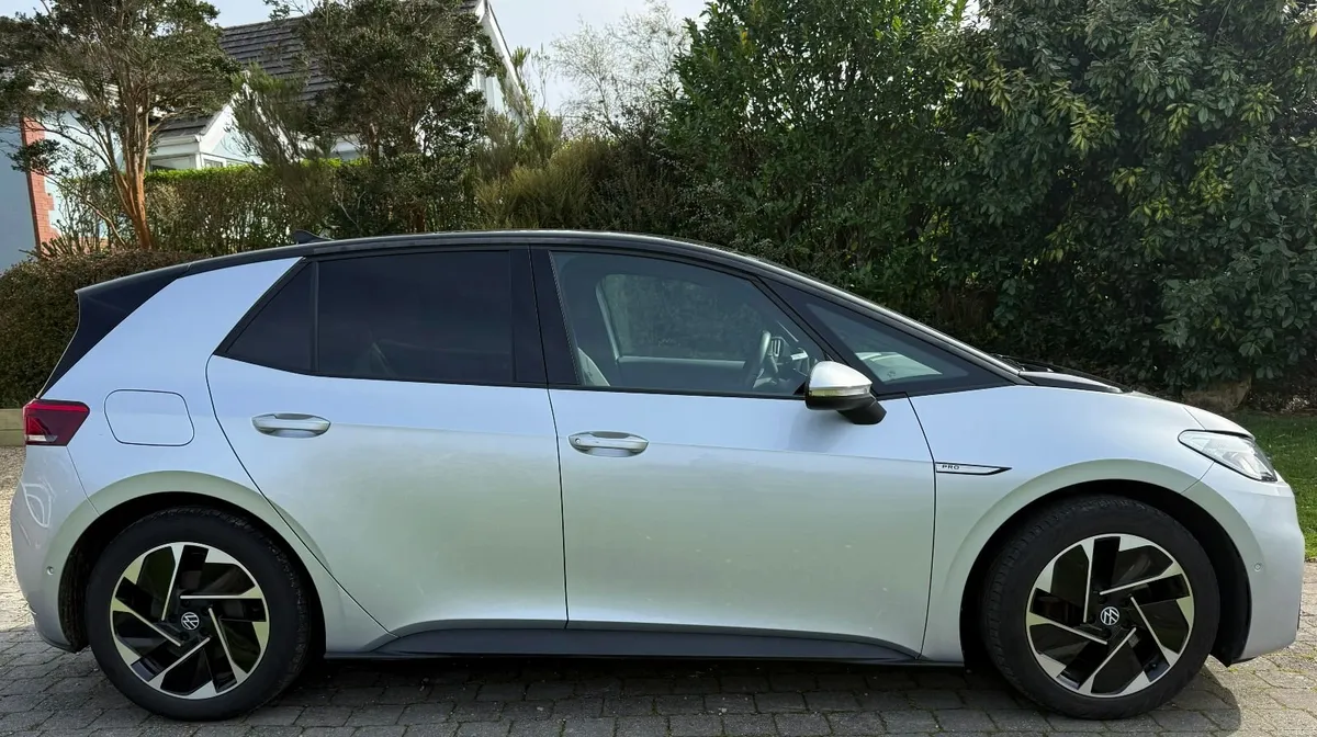 Volkswagen ID.3 Pro 204HP 58kWh Battery - Image 1