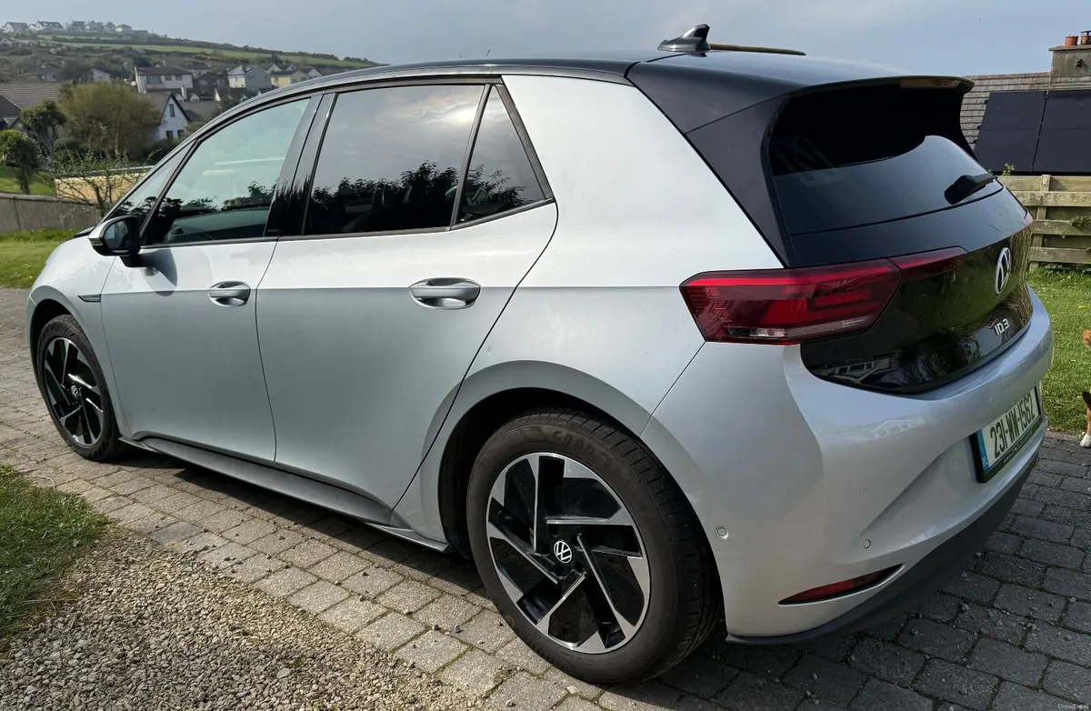 Volkswagen ID.3 Pro 204HP 58kWh Battery - Image 2