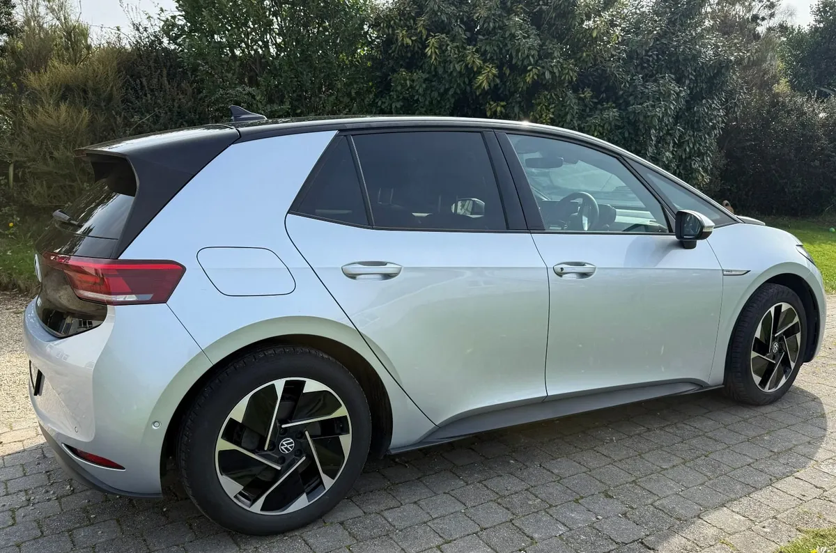 Volkswagen ID.3 Pro 204HP 58kWh Battery - Image 3