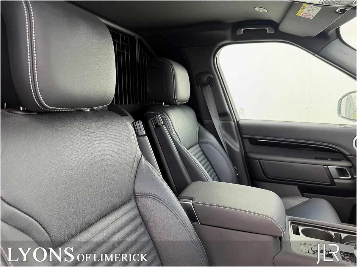 Land Rover Discovery 2 Seater Commercial 3.0D 350P - Image 4