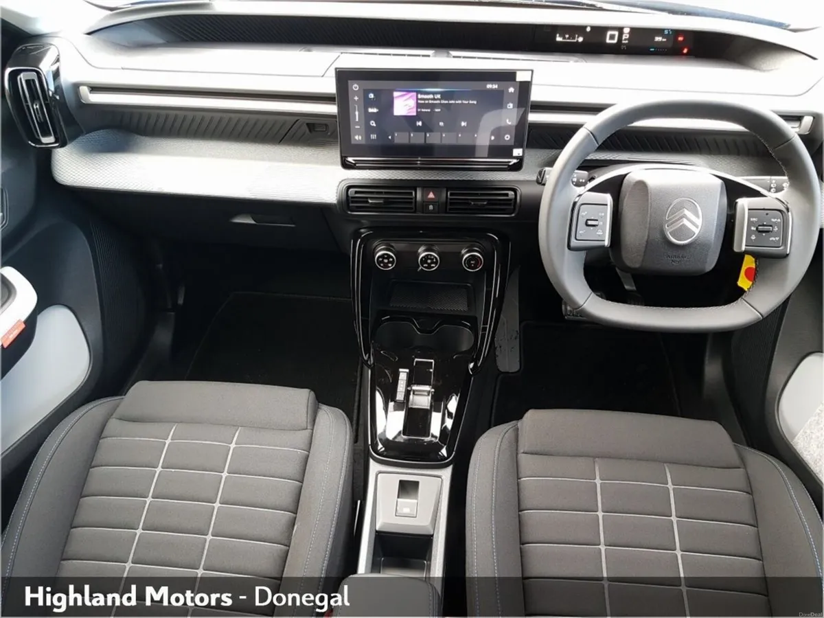 Citroen C3 1.2L Turbo MHEV 100 e-DCS6 Plus - Image 2