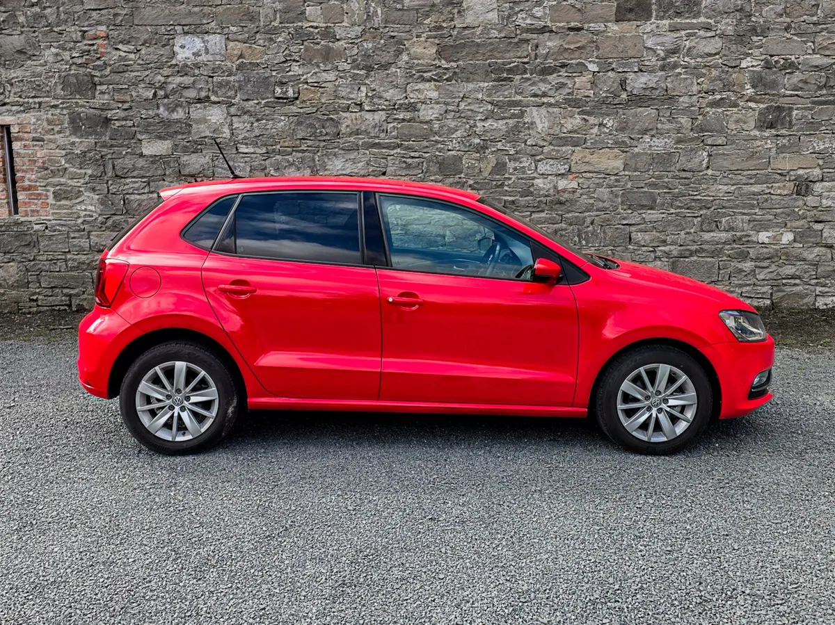 2015 Volkswagen Polo Comfortline 1.2 AUTO - Image 3
