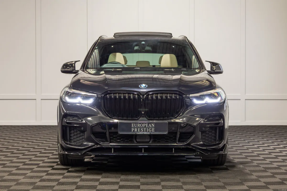 2022 BMW X5 X-Drive 45e M-Sport - Image 2