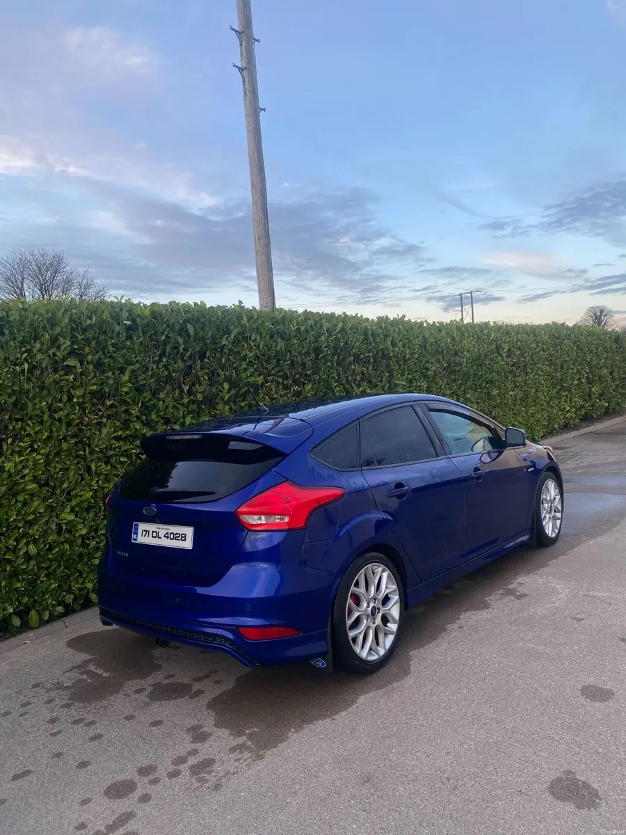 Ford Focus ST Line 2017 - Image 3