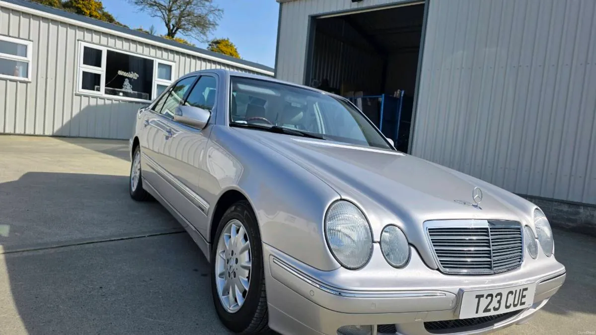 Mercedes w210 E320 CDI Pristine condition 33k - Image 3