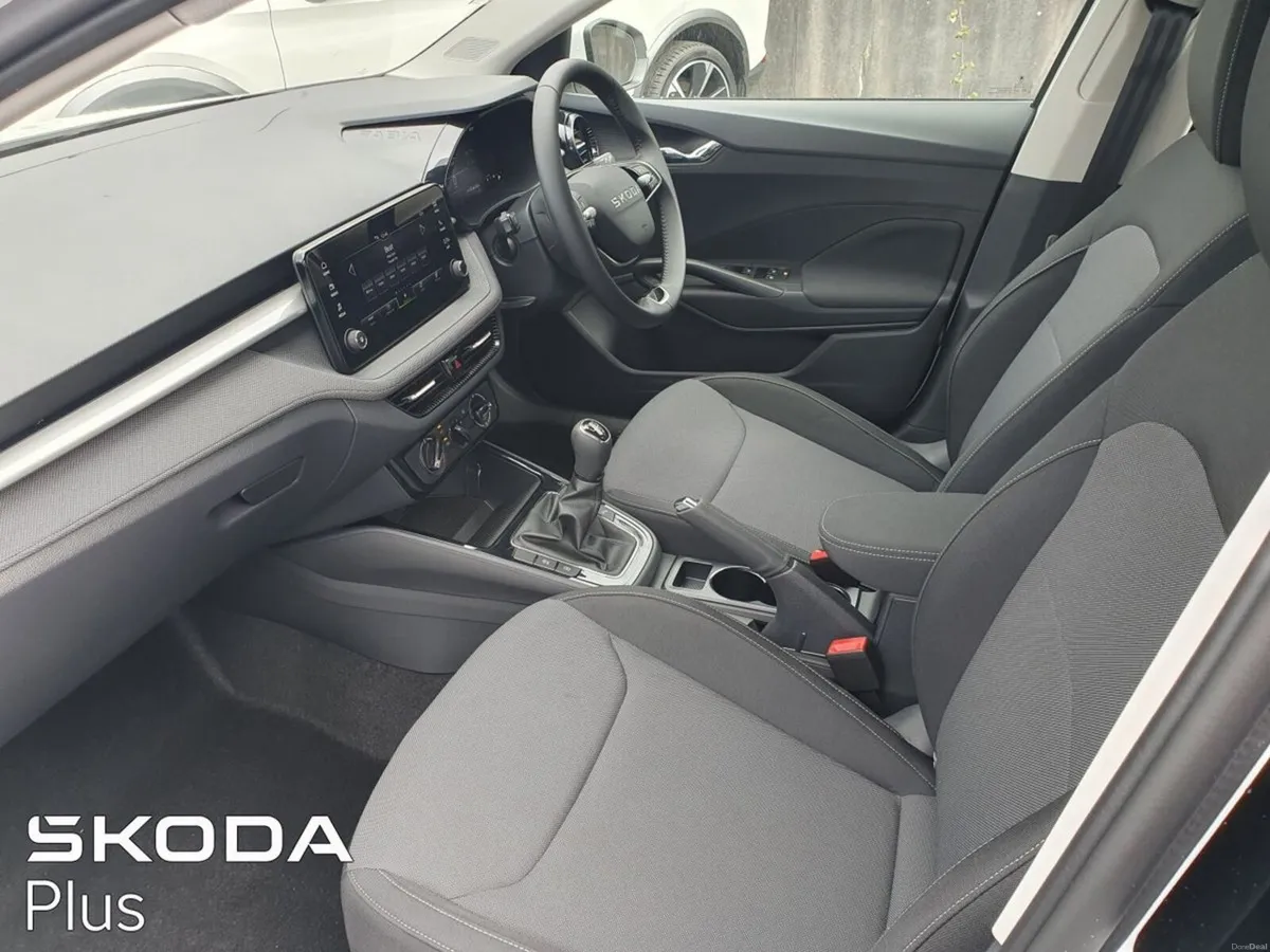 Skoda Fabia Selection 1.0MPi 80HP - Low Rate Finan - Image 4