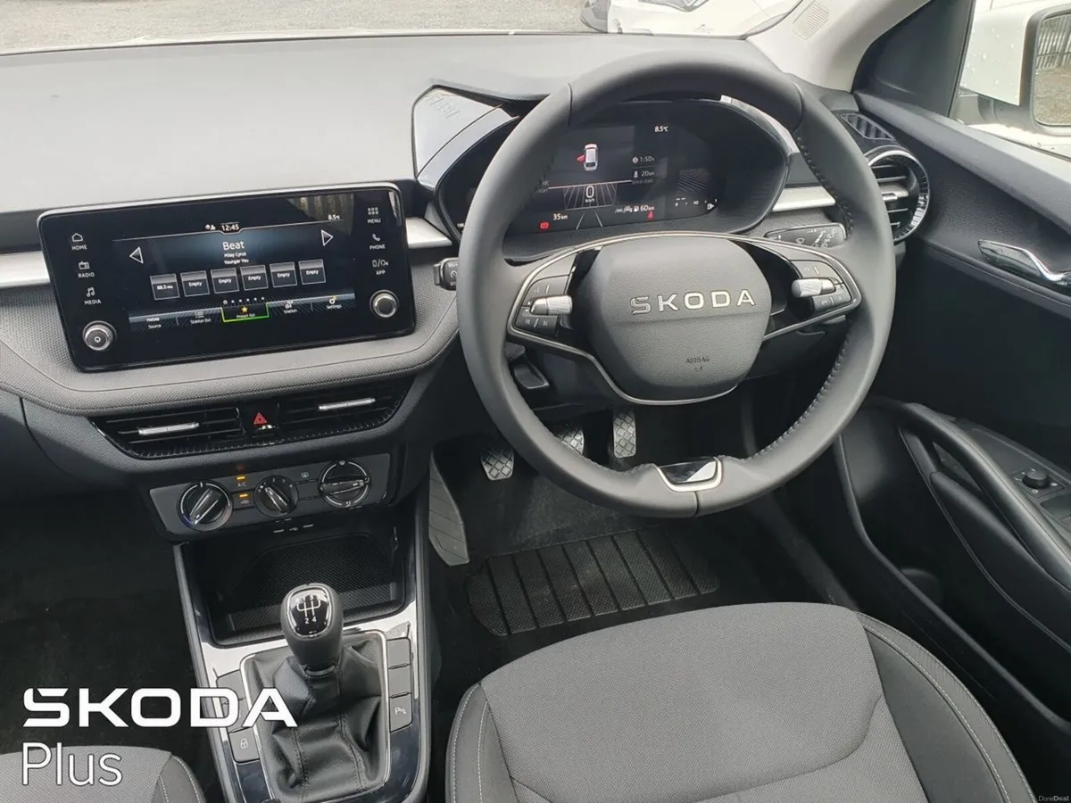 Skoda Fabia Selection 1.0MPi 80HP - Low Rate Finan - Image 2