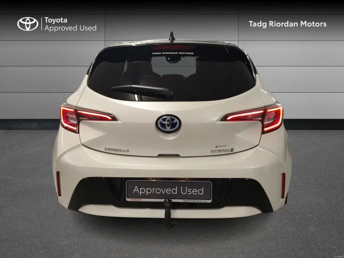 Toyota Corolla HYBRID L/SPORT HB - Image 4