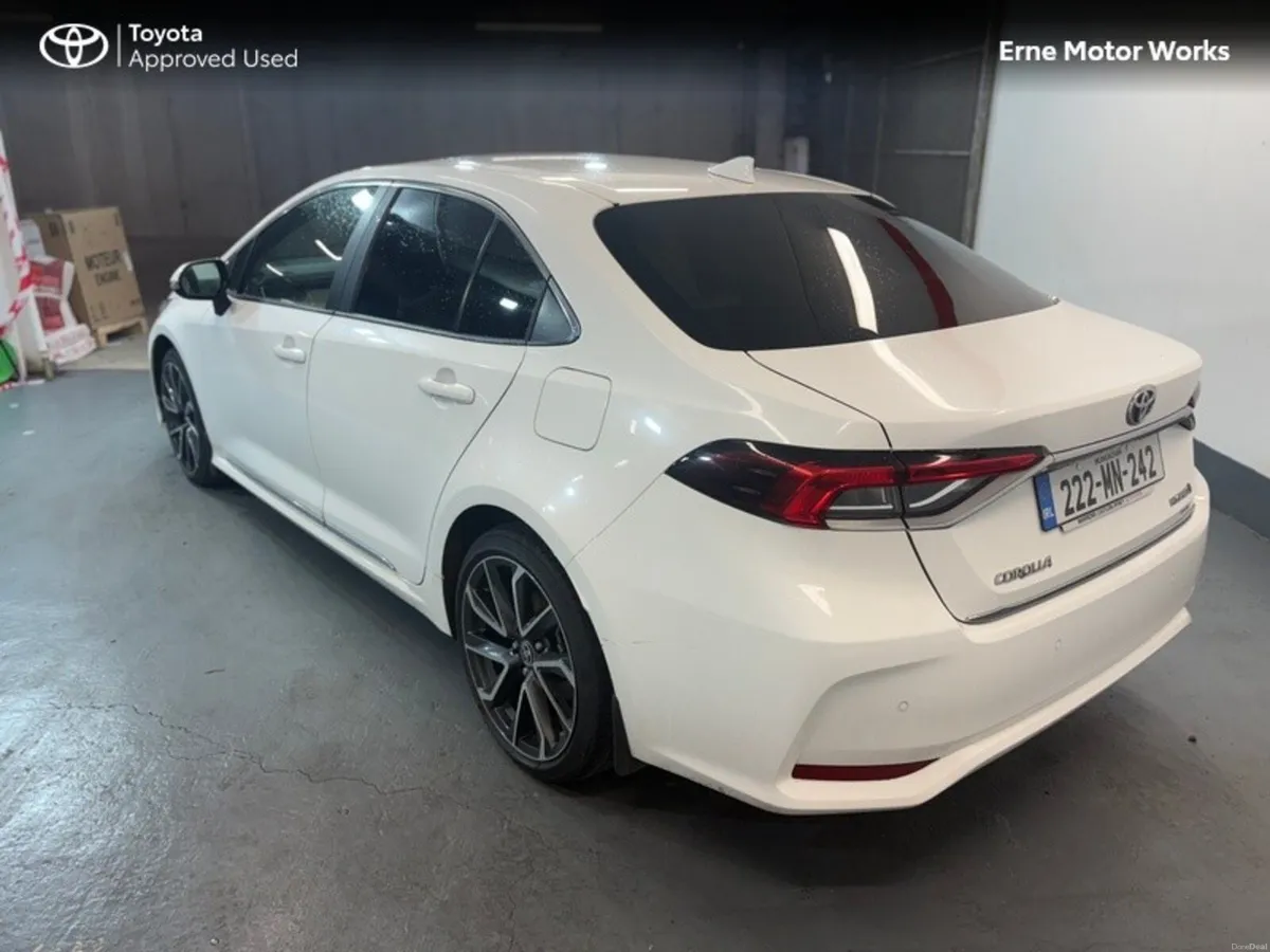 Toyota Corolla COROLLA HYBRID SOL SALOON - Image 3
