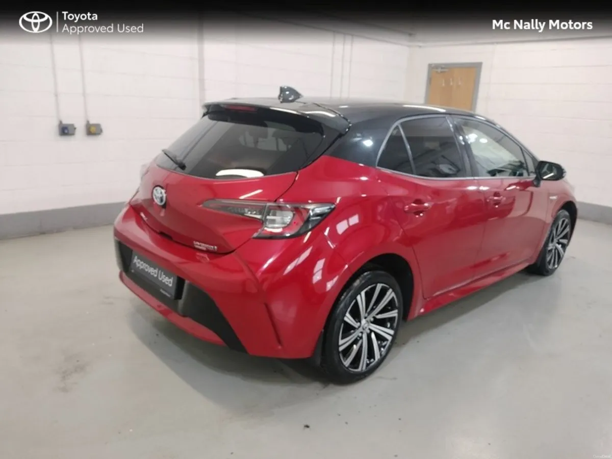 Toyota Corolla HYBRID L/SPORT HB PEARLESCENT BI-TO - Image 3