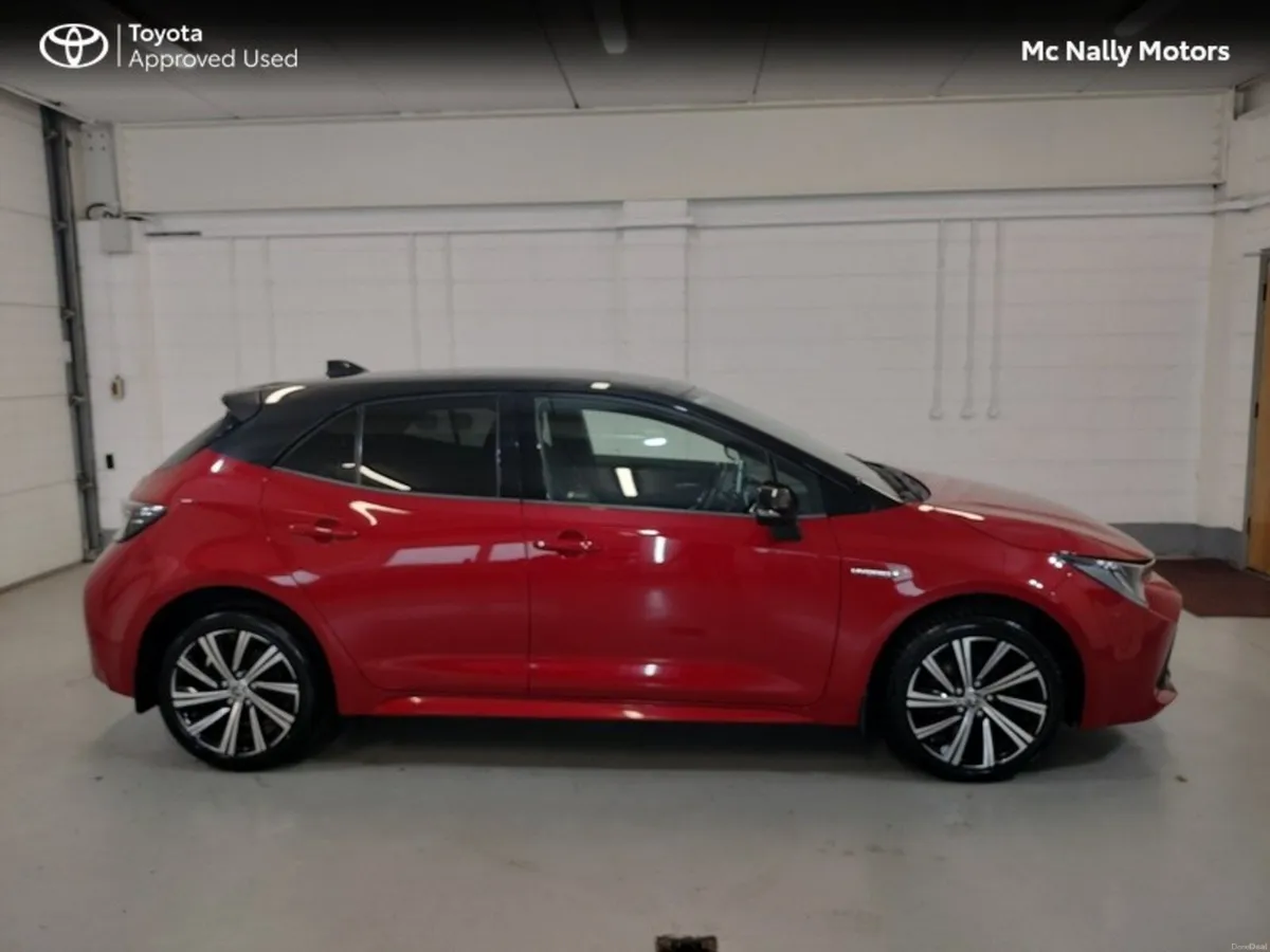 Toyota Corolla HYBRID L/SPORT HB PEARLESCENT BI-TO - Image 4