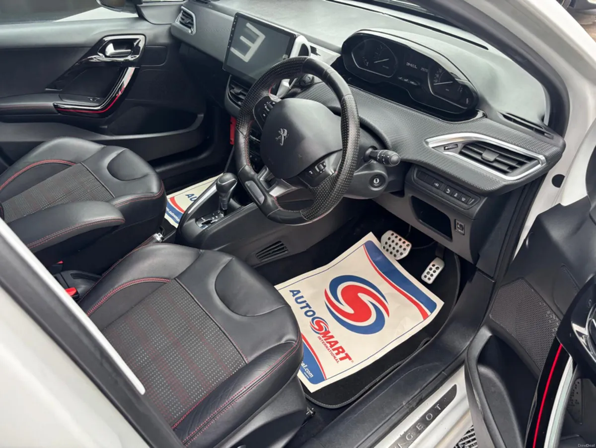 Peugeot 208 Peugeot 209 gt-Line 1.2 petrol, auto, - Image 4