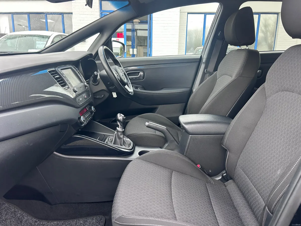 2018 KIA CARENS 1.7d EX 7 SEATER LOW KMS - Image 4