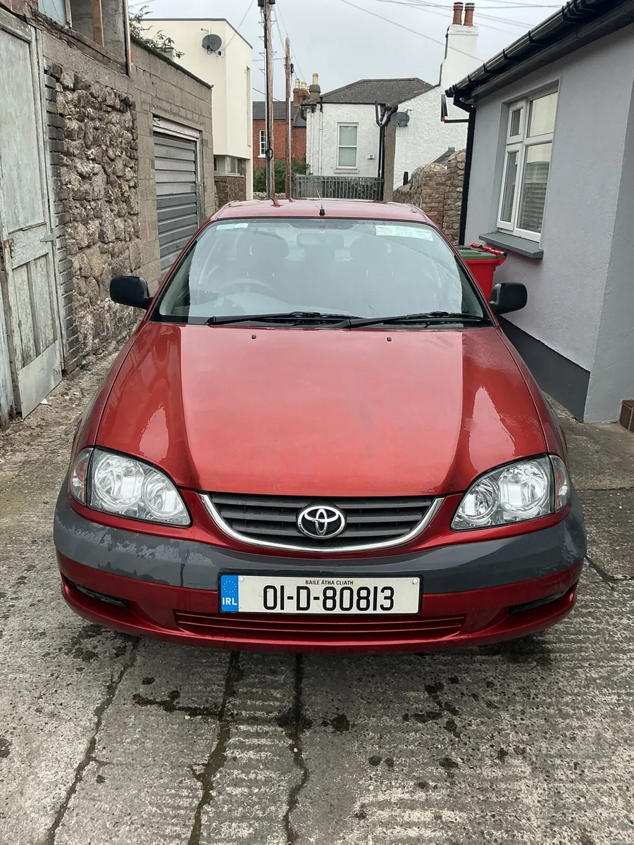 Toyota Avensis - Image 1