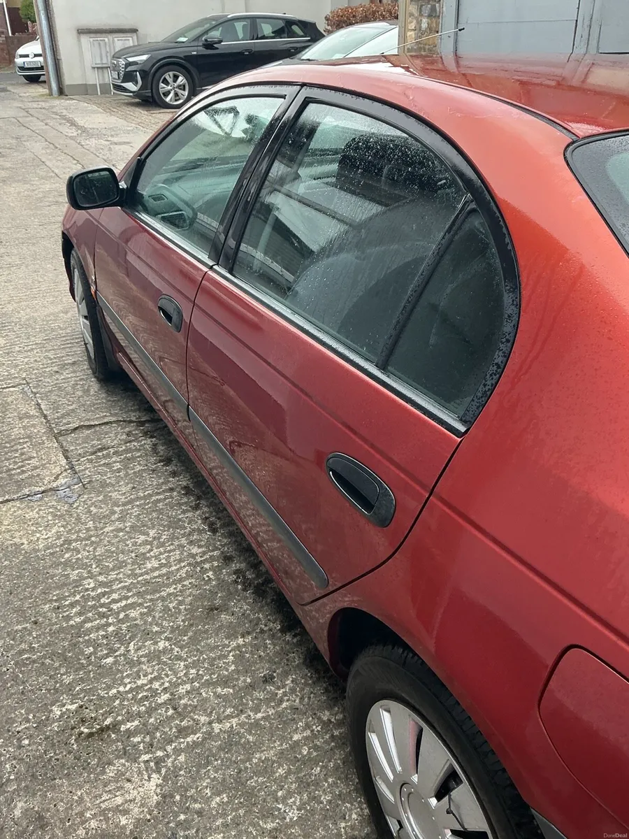 Toyota Avensis - Image 4