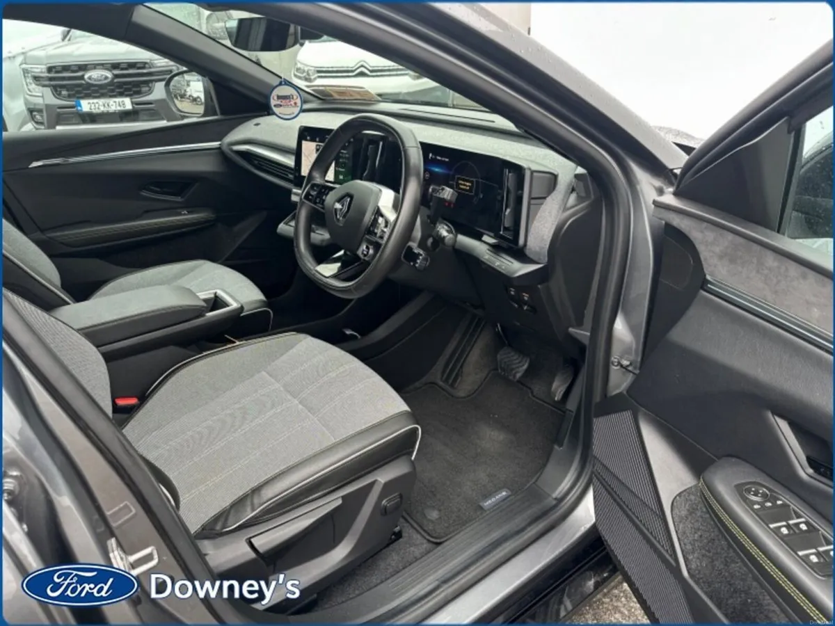 Renault Megane E-Tech EV 60 60kWh - Image 2