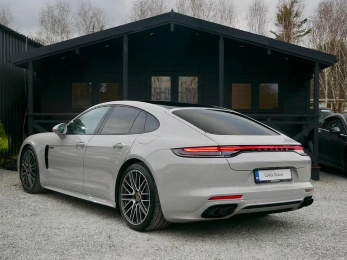 Porsche Panamera 4 E-Hybrid HUGE SPEC, BURMESTER S - Image 4