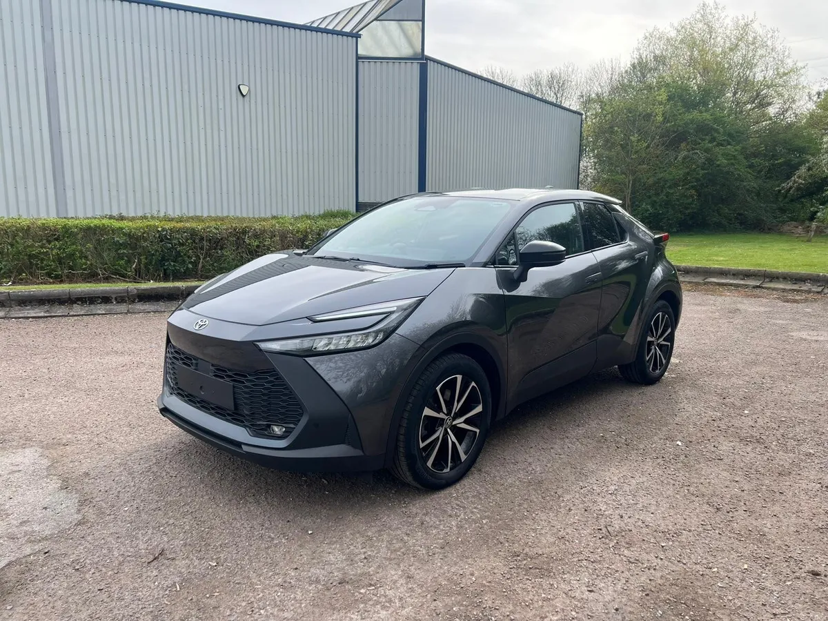 Toyota C-HR 2024  2.0 PHEV Delivered on ROI reg - Image 4