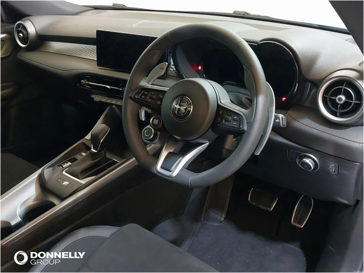 Alfa Romeo Tonale Hatchback Speciale - Image 4