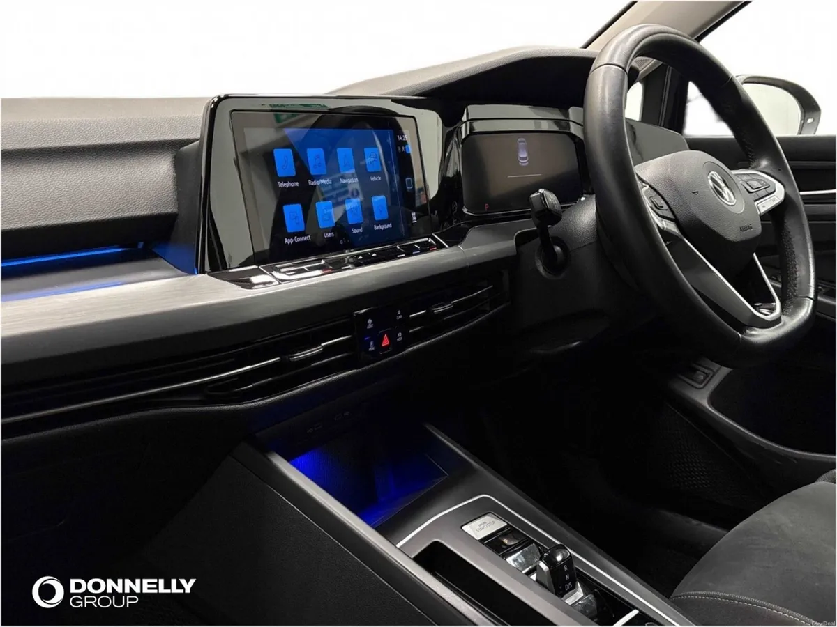 Volkswagen Golf Hatchback Style - Image 2