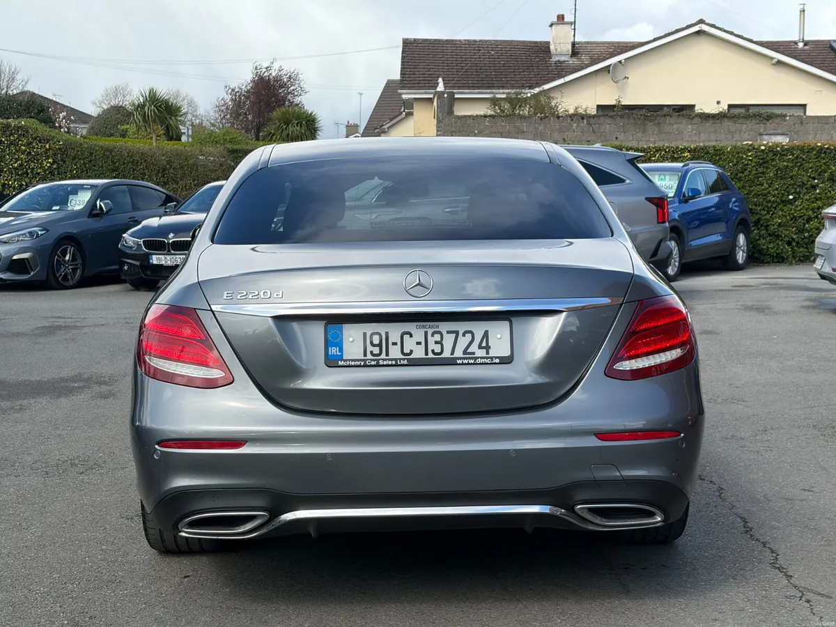 191 Mercedes-Benz E220 AMG Sport Auto - Image 6