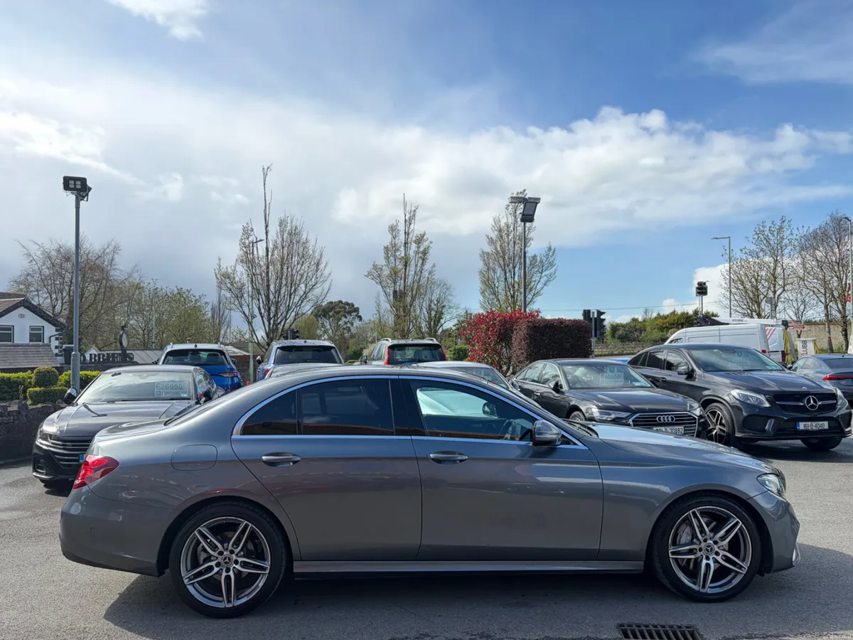 191 Mercedes-Benz E220 AMG Sport Auto - Image 4