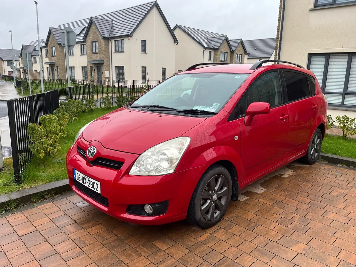 Toyota Corola Verso 7 seats - Image 4