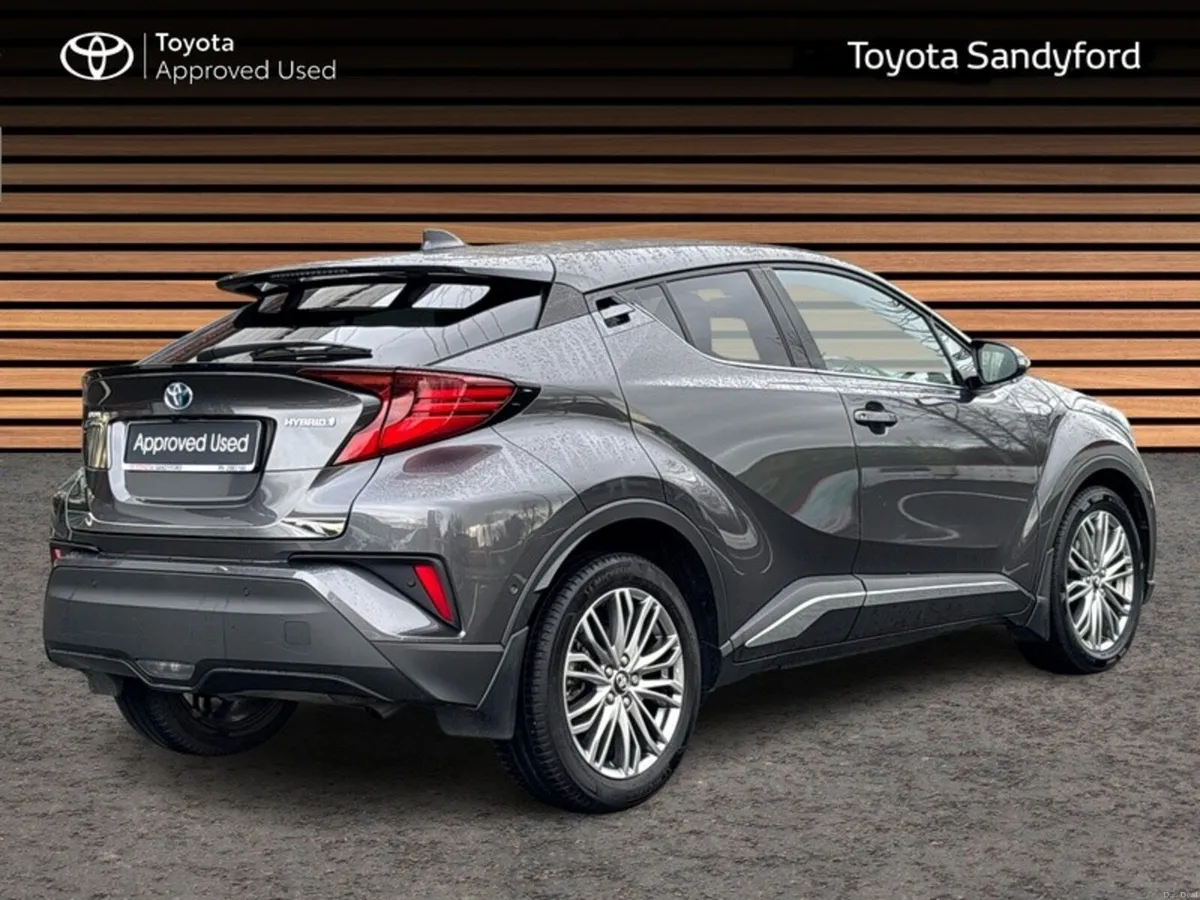 Toyota C-HR HYBRID SOL TOP SPEC // HEATED LEATHER - Image 2