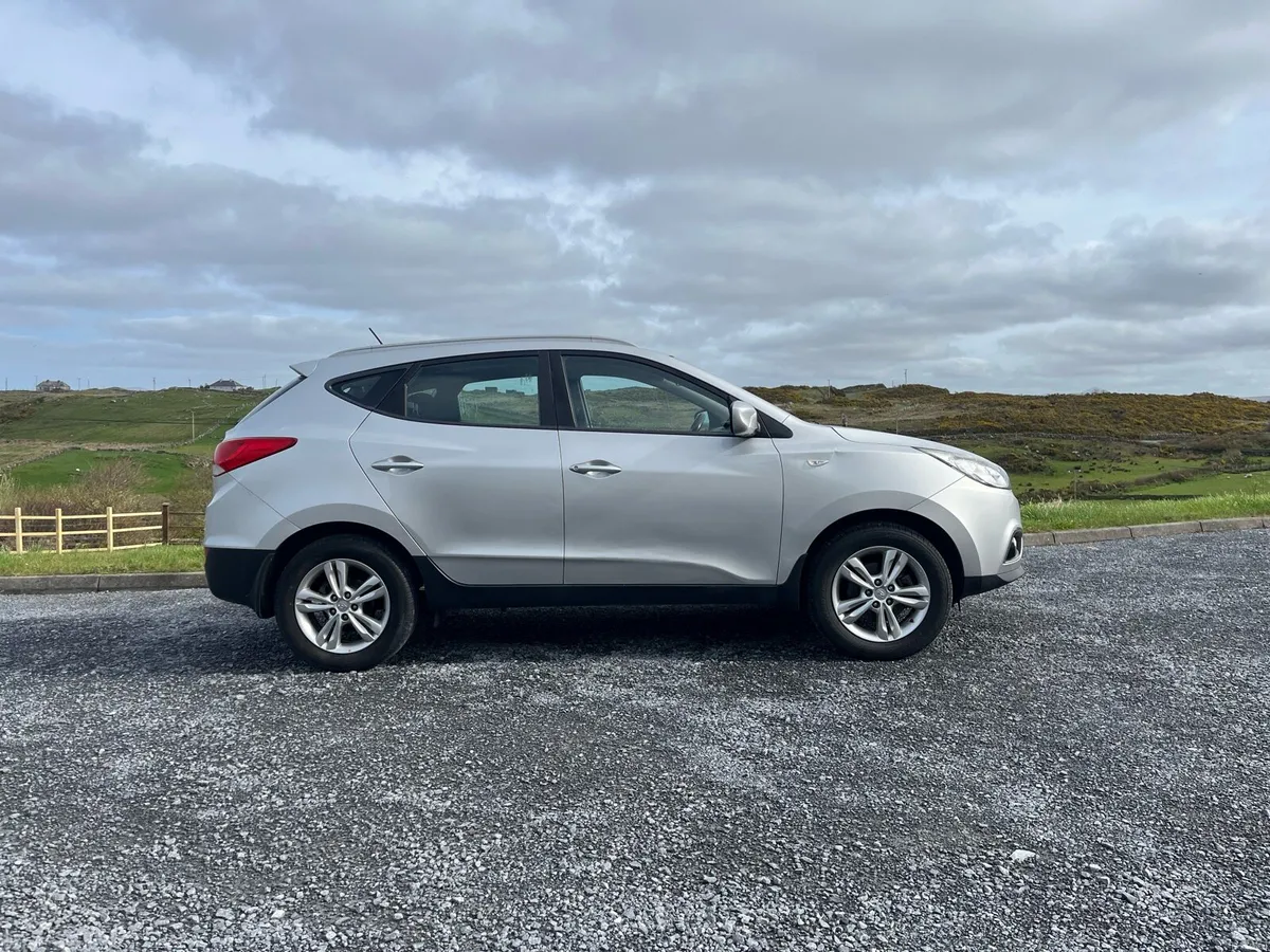 Hyundai ix35 - Image 2