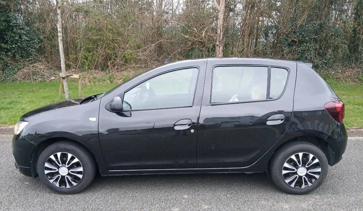 Dacia sandero - Image 2