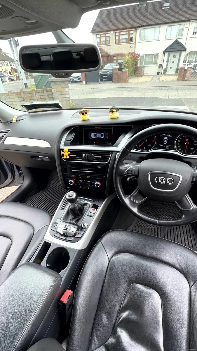 Audi A4 2015 - Image 2