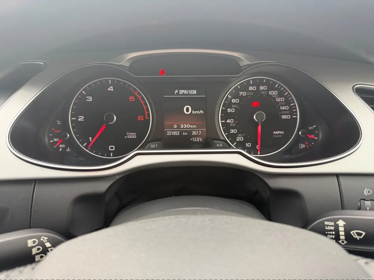 Audi A4 2015 - Image 3